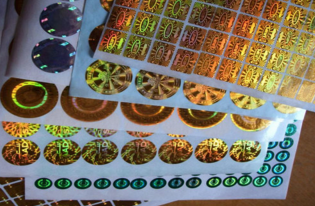 激光防偽標簽是怎么制作出來的呢？